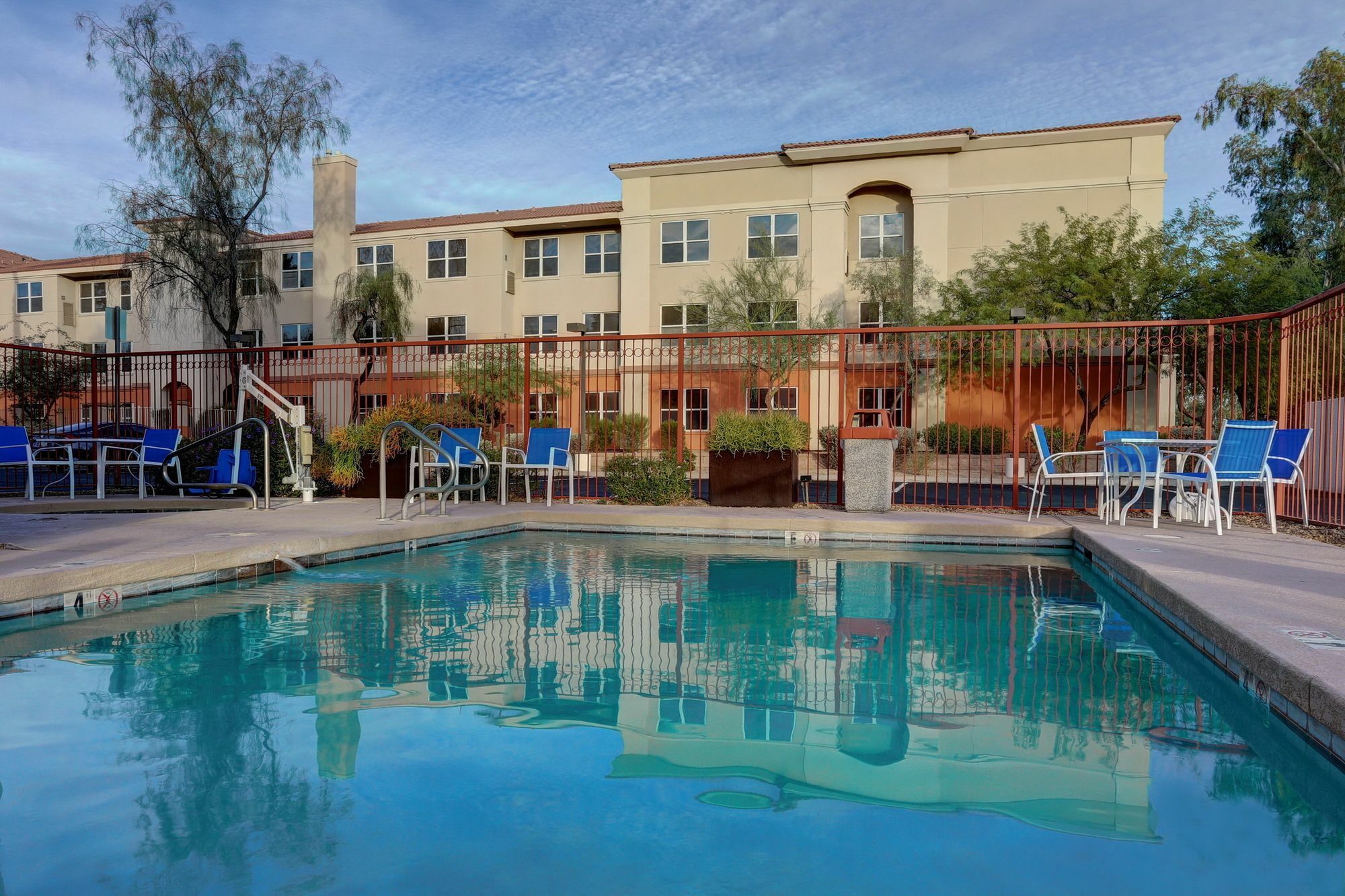 Greentree Inn And Suites Mesa / Phoenix ภายนอก รูปภาพ